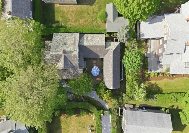 35th image of 9 Carew Lane, Nantucket, MA 02554 | MLS# 73536468