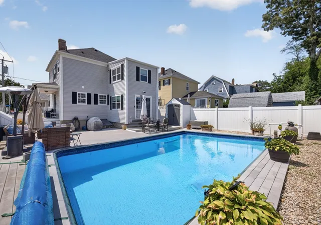Photo 4 of Single family home for sale at 208 Hudson St, Fall River, MA 02720 | MLS# 73563108 | Listing updated on 2026-09-20
