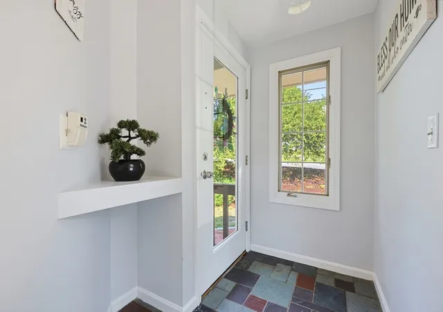 5th image of 1 Strathmore Shire Dr #A, Uxbridge, MA 01569 | MLS# 73553687