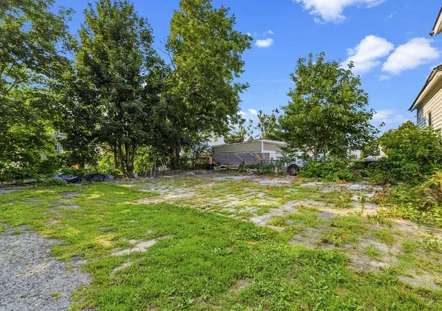 Listing Photo 2 - Condo for sale in building located at 998 Middle, Fall River, MA 02721 - Unit #