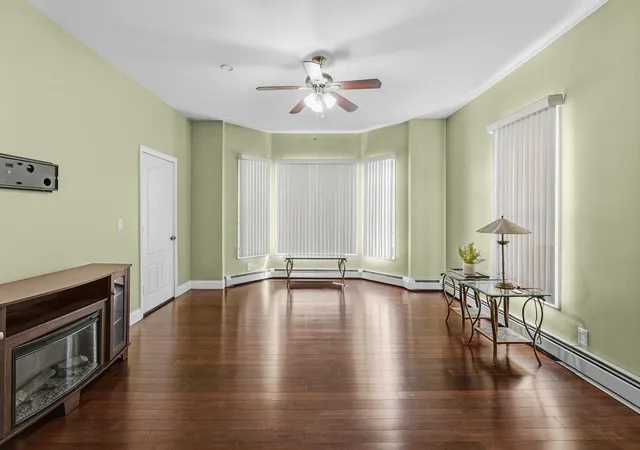 Listing Photo 3 - Condo for sale in building located at 998 Middle, Fall River, MA 02721