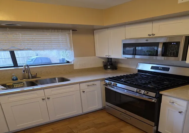 Homes for sale in Stoughton, MA | 206 Greenbrook Dr #206, Stoughton, MA 02072 | MLS# 73527932