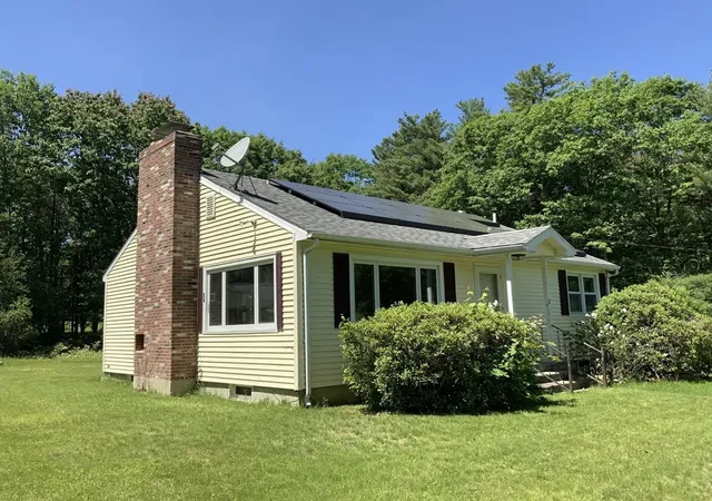Homes for sale in Westminster, MA | 12 Old County Rd, Westminster, MA 01473 | MLS# 73539401