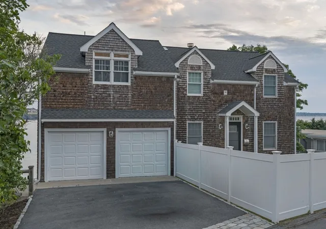 3rd image of 12 Lafayette Ter, Nahant, MA 01908 | MLS# 73536748