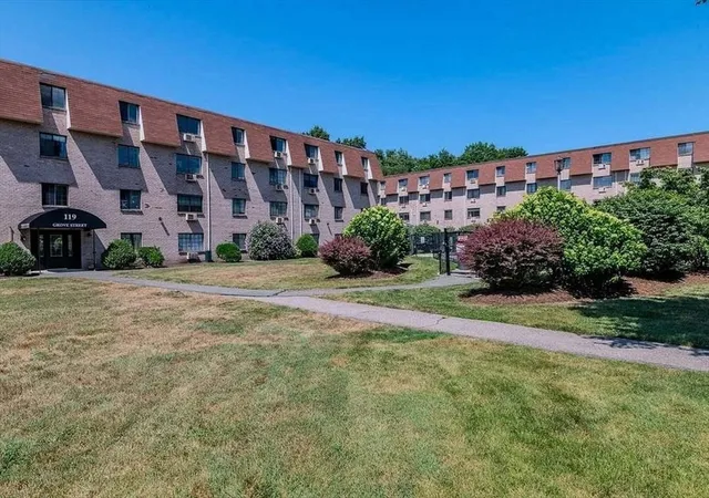 Homes for sale in Rockland, MA | 119 Grove St #245, Rockland, MA 02370 | MLS# 73544192