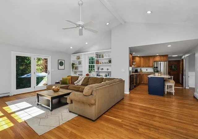 5th image of 143 Tosca Dr, Brockton, MA 02301 | MLS# 73433814