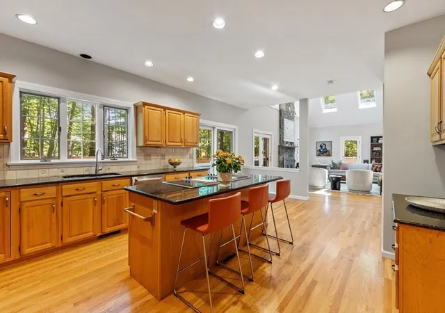 Photo 4 of Single family home for sale at 10 Wingate Ln, Acton, MA 01720 | MLS# 73553114 | Listing updated on 2026-09-16