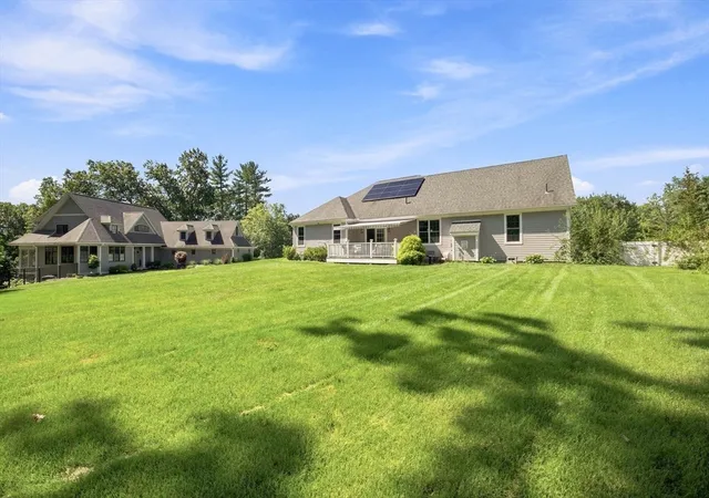 3rd image of 28 Ridge View Rd, Florence, MA 01062 | MLS# 73566101