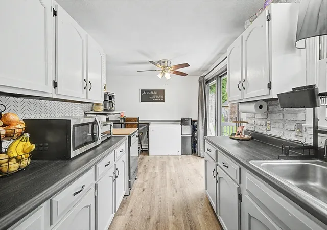 5th image of 11 Crestview Dr, Hadley, MA 01035 | MLS# 73548056