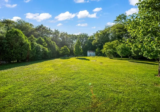 Photo 4 of Sale Pending at 35 Lazywood Ln, Swansea, MA 02777 | MLS# 73394434 | Listing updated on 2025-11-22