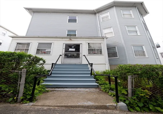 1st image of 5 Suffield St, Worcester, MA 01610 | MLS# 73523438
