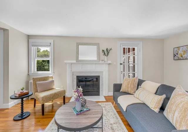 2nd image of 86 Orange Street, Reading, MA 01867 | MLS# 73566196