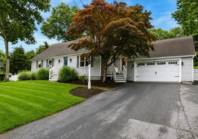 Photo 3 of Single family home for sale at 13 Old Powder House Rd, Lakeville, MA 02347 | MLS# 73567789 | Listing updated on 2026-10-02