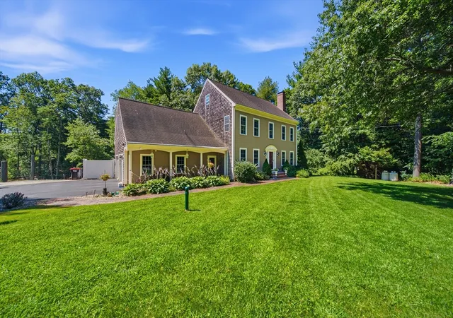 Photo 3 of Single family home for sale at 259 Cherry St, Bridgewater, MA 02324 | MLS# 73560922 | Listing updated on 2026-09-28