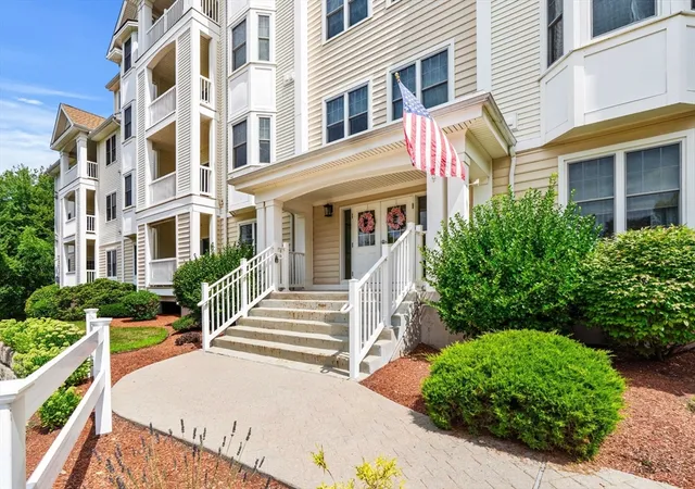 Photo 1 of Sale Pending at 33 Westchester Dr #33, Haverhill, MA 01830 | MLS# 73561622 | Listing updated on 2026-08-26