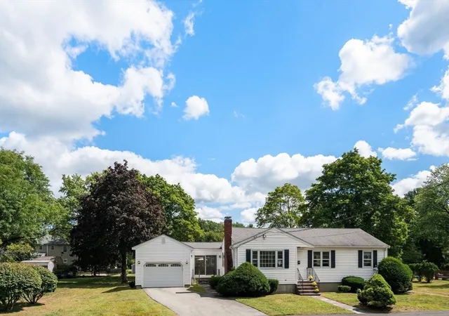 Photo 3 of Sale Pending at 7 Eugley Park West, North Reading, MA 01864 | MLS# 73568354 | Listing updated on 2026-09-25