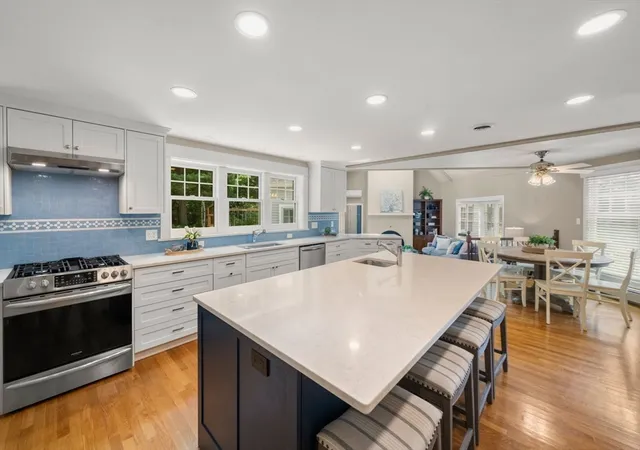 Photo 3 of Sale Pending at 25 Clearwater Dr, Westwood, MA 02090 | MLS# 73569091 | Listing updated on 2026-09-22