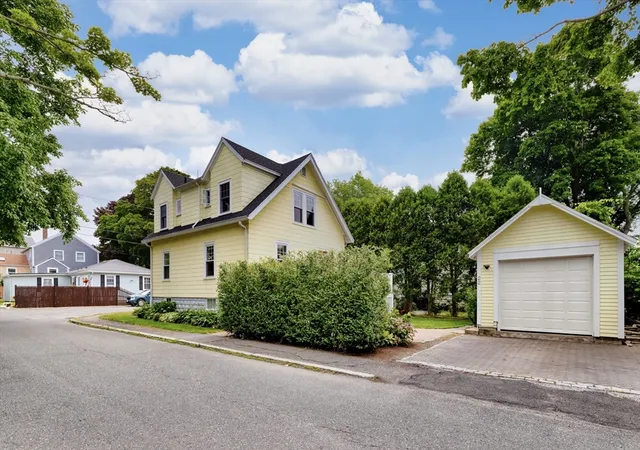 Homes for sale in Marblehead, MA | 22 Prince Street, Marblehead, MA 01945 | MLS# 73545897