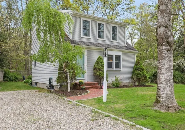 Homes for sale in Mashpee, MA | 5 Deerfield Rd, Mashpee, MA 02649 | MLS# 73521513