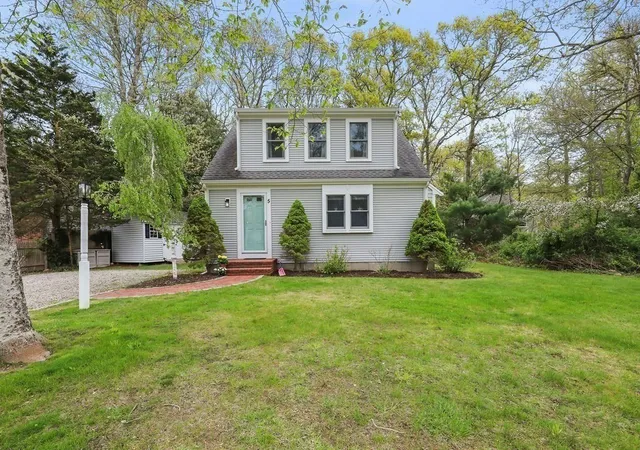 Homes for sale in Mashpee, MA | 5 Deerfield Rd, Mashpee, MA 02649 | MLS# 73521513