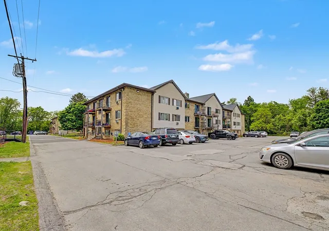 2nd image of 351 Pawtucket Blvd #7, Lowell, MA 01854 | MLS# 73524997