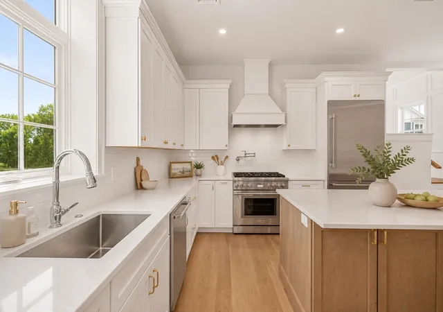 Homes for sale in Marblehead, MA | 64 Pleasant Street #A, Marblehead, MA 01945 | MLS# 73544633