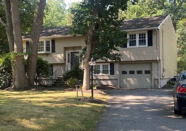 2nd image of 64 Haverhill St, Reading, MA 01867 | MLS# 73561425