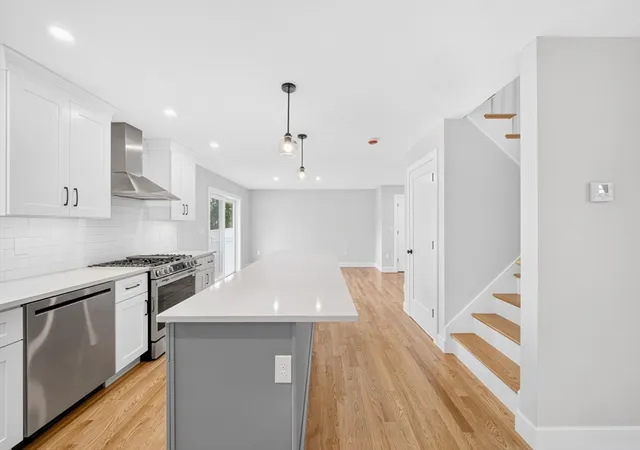Photo 3 of Sale Pending at 14 Neillian Way #14, Bedford, MA 01730 | MLS# 73560835 | Listing updated on 2026-08-26