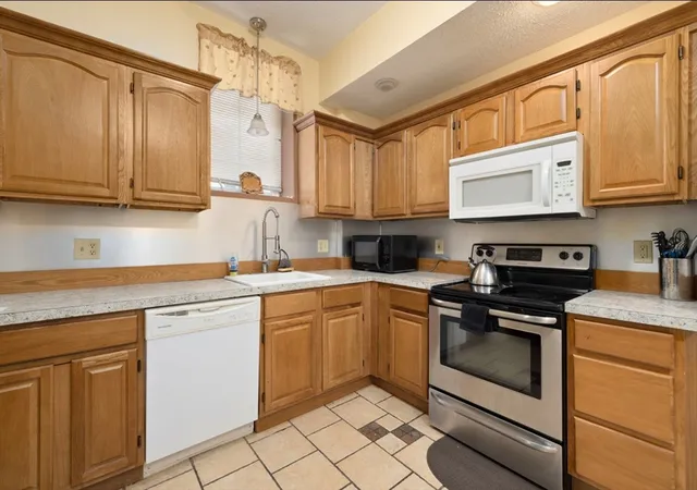 Photo 4 of Multi family home for sale at 576 Fairmount St, Woonsocket, RI 02895 | MLS# 73568739 | Listing updated on 2026-10-10