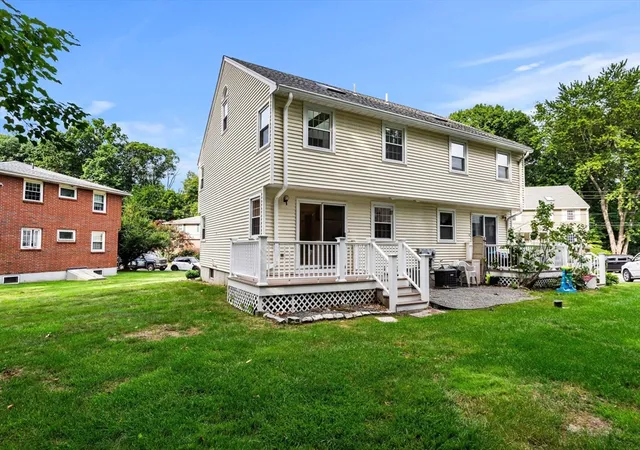 Listing Photo 5 - Condo for sale in building located at 9 Franzone Dr, Haverhill, MA 01835 - Unit #9