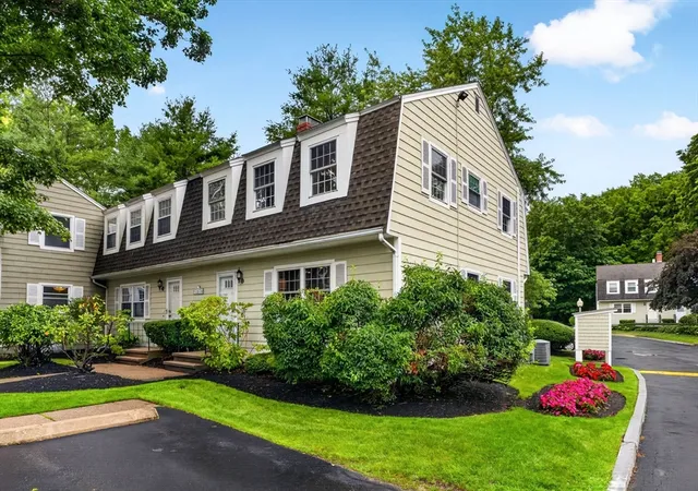 Photo 1 of Sale Pending at 87 89 Saco St #87, Newton Upper Falls, MA 02464 | MLS# 73562917 | Listing updated on 2026-08-27