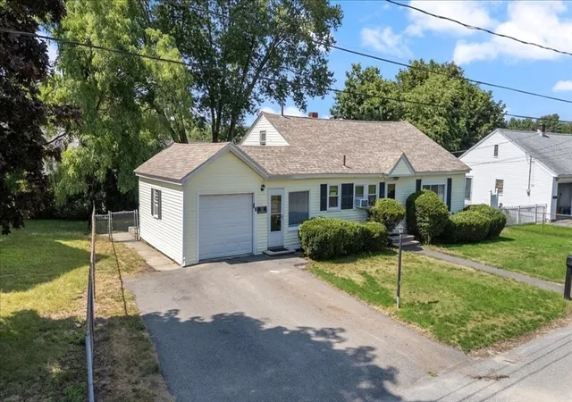 Homes for sale in Lawrence, MA | 15 Westwood Terrace, Lawrence, MA 01843 | MLS# 73547238
