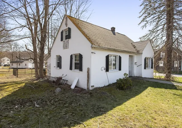 Homes for sale in Foxboro, MA | 45 Cocasset St, Foxboro, MA 02035 | MLS# 73503000