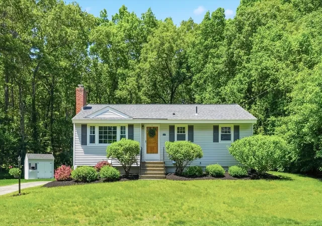Homes for sale in Westford, MA | 15 Newport Dr, Westford, MA 01886 | MLS# 73533003