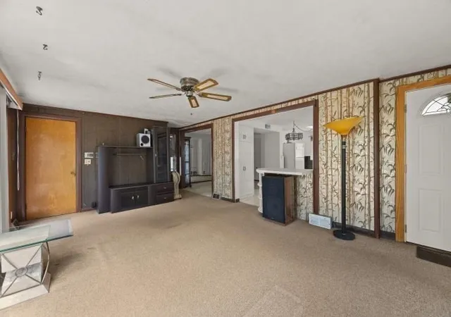 4th image of 21 South Ave, Taunton, MA 02780 | MLS# 73535826