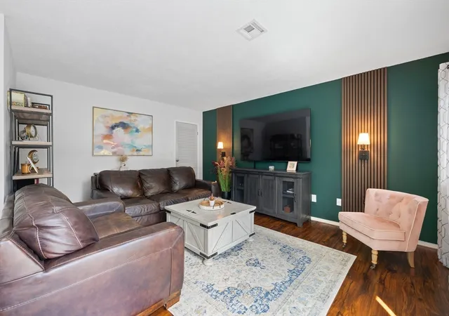 4th image of 44 Loomis St, Malden, MA 02148