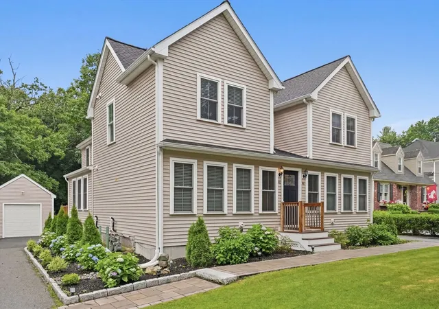 Homes for sale in Canton, MA | 42 Messinger St #42, Canton, MA 02021 | MLS# 73546305
