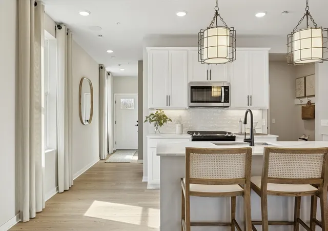 3rd image of 7 Green Street #57, Shrewsbury, MA 01545 | MLS# 73543015