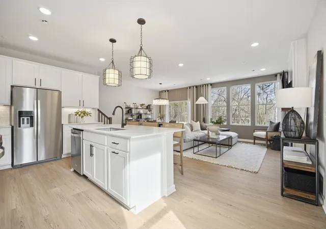 5th image of 7 Green Street #57, Shrewsbury, MA 01545 | MLS# 73543015