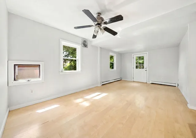 Listing Photo 4 - Condo for sale in building located at 722 Highland Ave, Malden, MA 02148