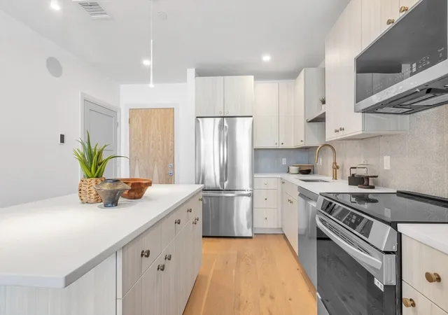 Homes for sale in Boston, MA | 34 Oak Street #103, Boston, MA 02136 | MLS# 73539484