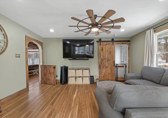 4th image of 127 N Main St, West Boylston, MA 01583 | MLS# 73491498