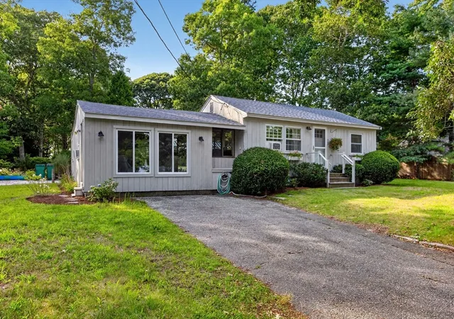 3rd image of 203 Monomoscoy Rd, Mashpee, MA 02649 | MLS# 73565594