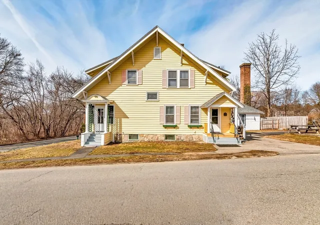 Homes for sale in Methuen, MA | 219 Pelham Street, Methuen, MA 01844 | MLS# 73544656
