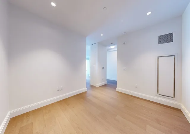 Photo 3 of Condo for sale at 240 Devonshire St #4109, Boston, MA 02110 | MLS# 73561639 | Listing updated on 2026-09-09