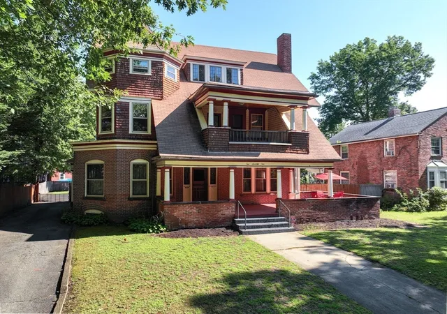 1st image of 171 Dartmouth Ter, Springfield, MA 01109 | MLS# 73563485