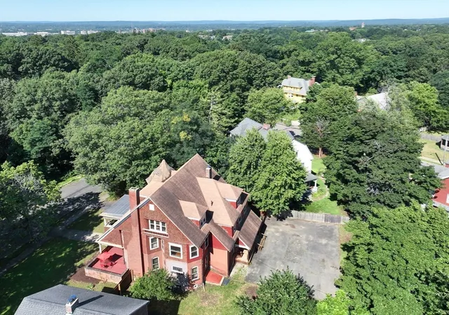 4th image of 171 Dartmouth Ter, Springfield, MA 01109 | MLS# 73563485