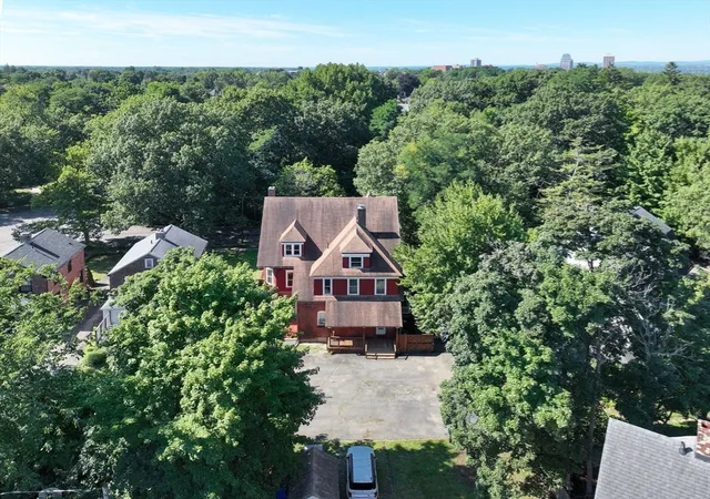 5th image of 171 Dartmouth Ter, Springfield, MA 01109 | MLS# 73563485