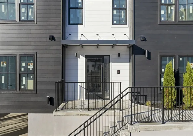1st image of 11 Boynton St #203, Swampscott, MA 01907 | MLS# 73555687