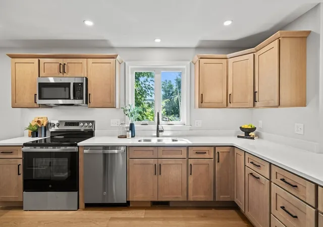 3rd image of 7 4Th Ave #7, Haverhill, MA 01830 | MLS# 73542802